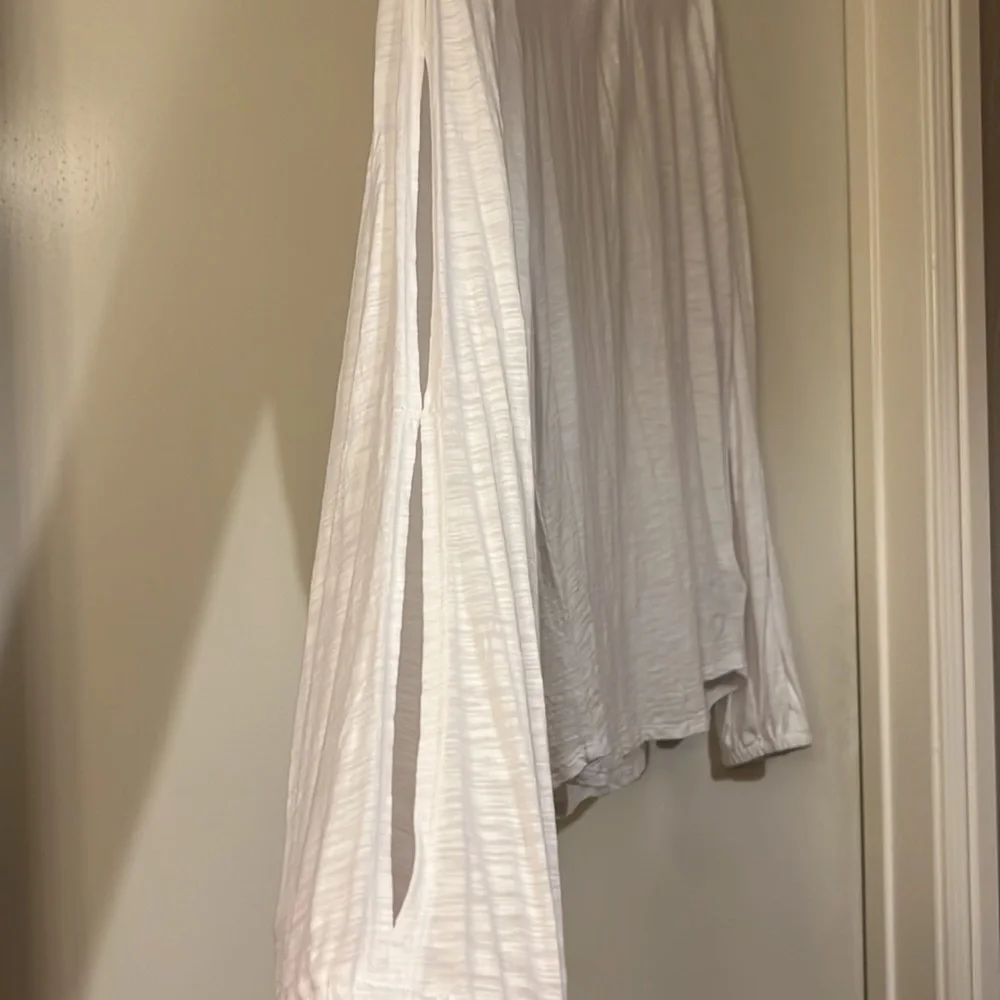 NYDJ Large White Split-Sleeve Tee - Picture 3 of 9